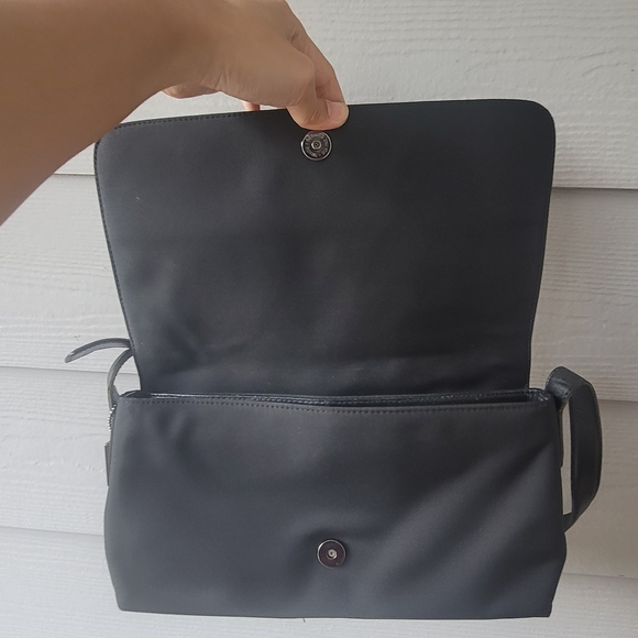 Coach Y2K Black Nylon and Leather Shoulder Bag (no. 7413) - Picture 5 of 8